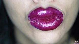 Extreme Bimbo Lips Prick Swallowing