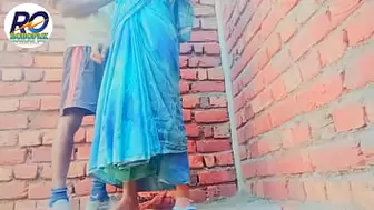 Hindi audio aawaj me mom ko finger karhe hua dekha liya