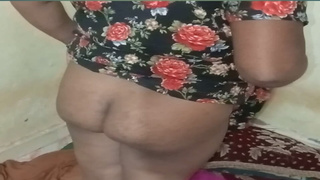 Indian sexy bhabi showing humongous behind and monstrous snatch